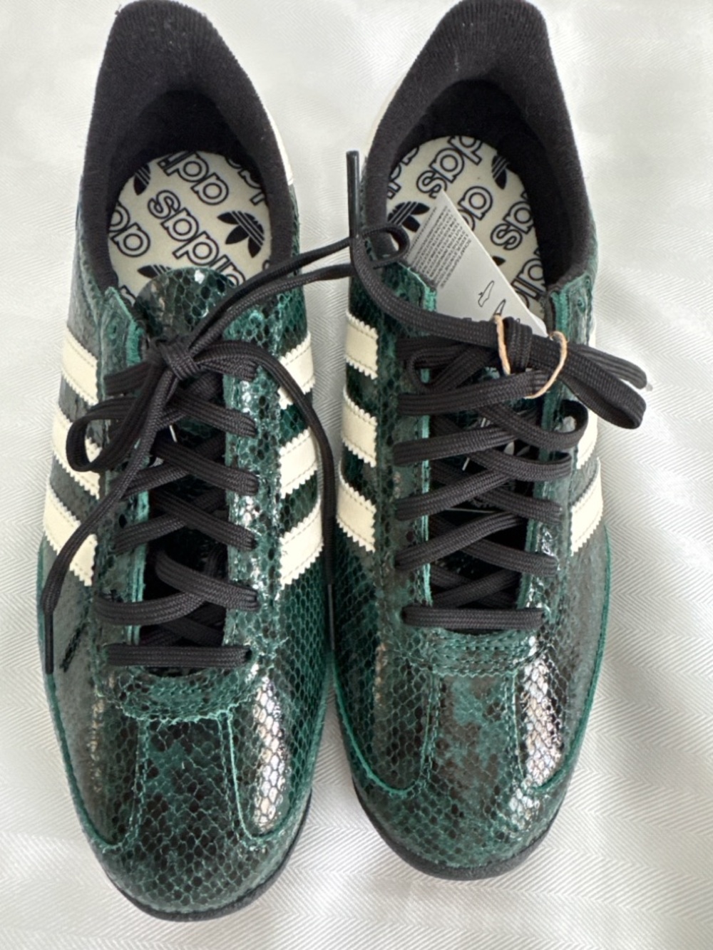 adidas SL 72 OG women’s Green Snake-Print Sneakers with White Stripes
